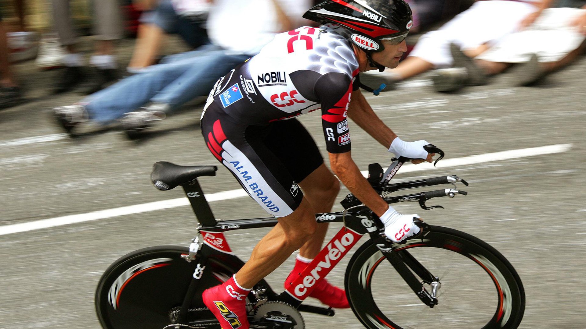 mk体育中国官网-乔治·巴尔：全黑队的“防守型中场”，他的拦截总是及时且精准