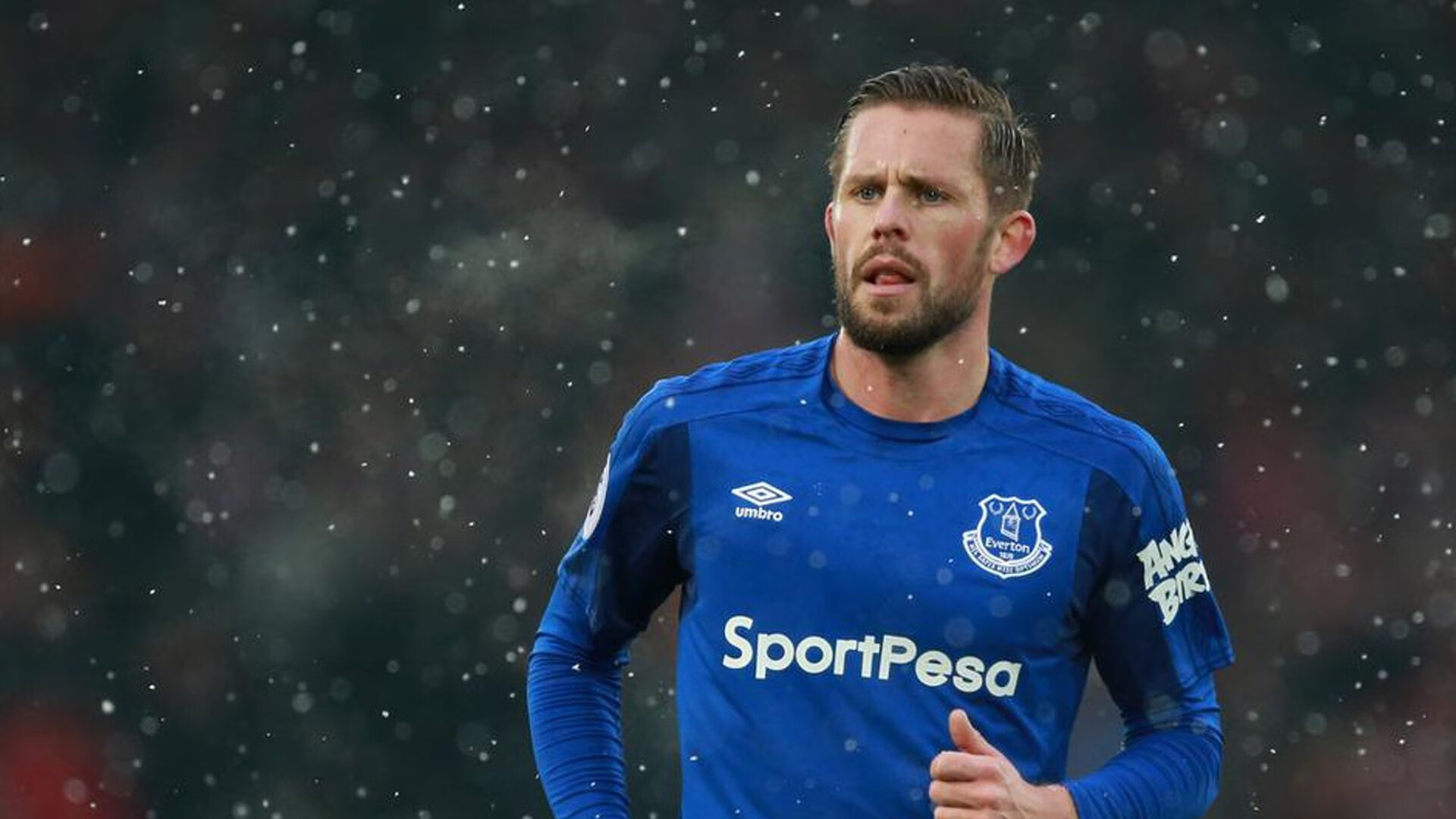 欧洲杯最精彩的头球瞬间:空中较量的艺术,欧洲杯投影